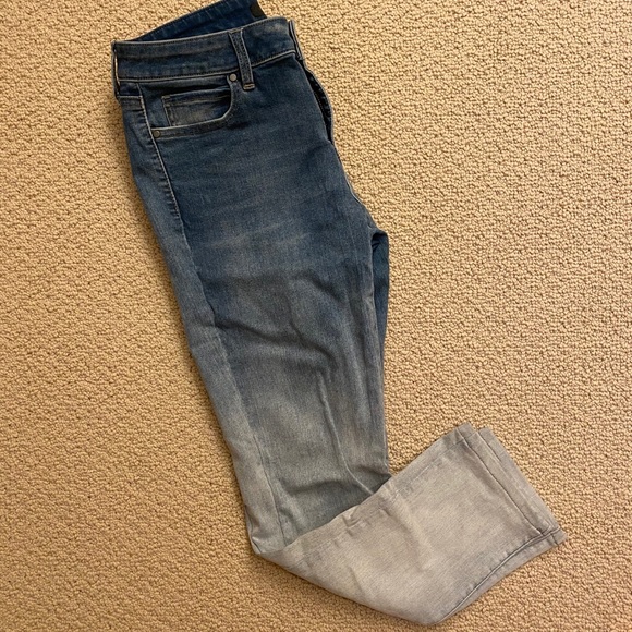 Uniqlo Ombre Stretchy Skinny Jeans - Picture 2 of 4